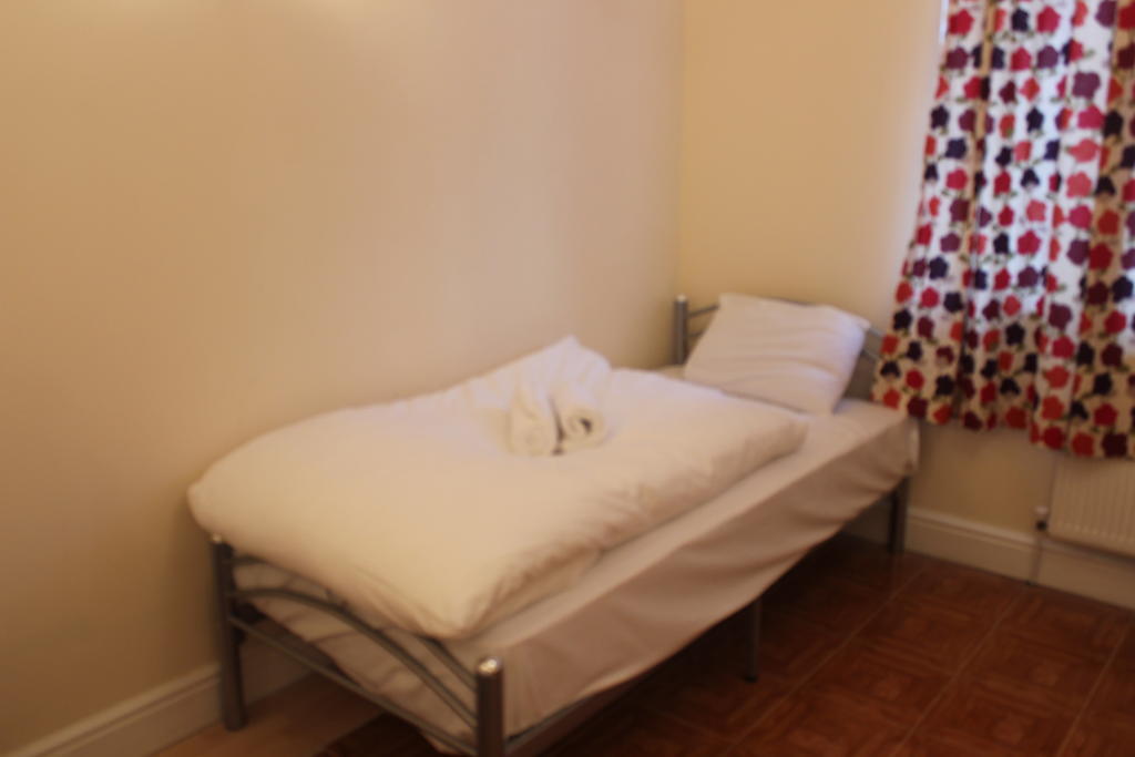 Avenue Inn Илфорд Номер фото