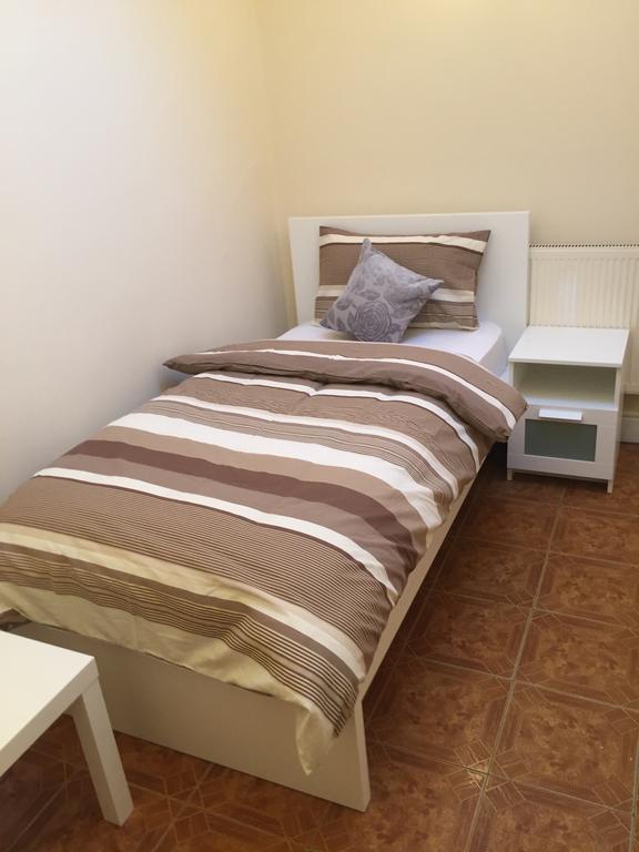 Avenue Inn Илфорд Экстерьер фото